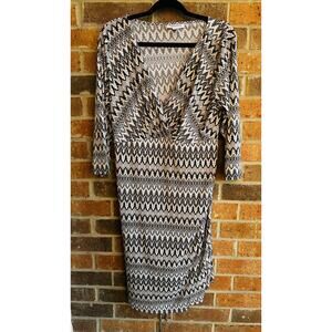 Motherhood Maternity Dress Patterned V-Cut Long Sleeve